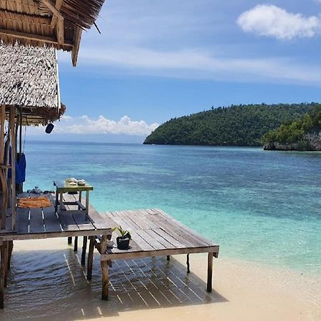 Nus Homestay Raja Ampat Kri Exteriör bild