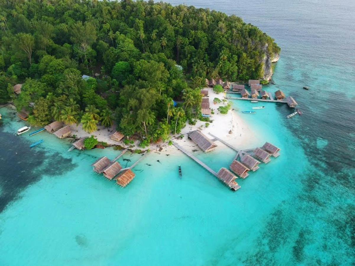 Nus Homestay Raja Ampat Kri Exteriör bild