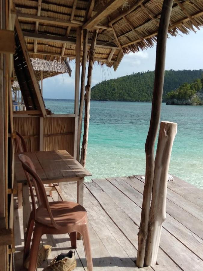 Nus Homestay Raja Ampat Kri Exteriör bild